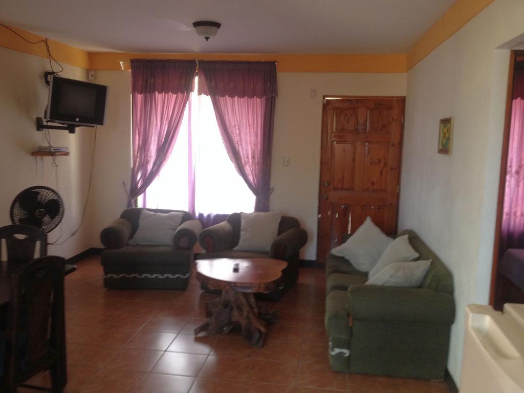 Hotel Royal Heights Jicaral Pokoj fotografie